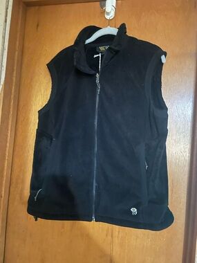Black Fleece Zip-Up Vest Mountain Hardwear